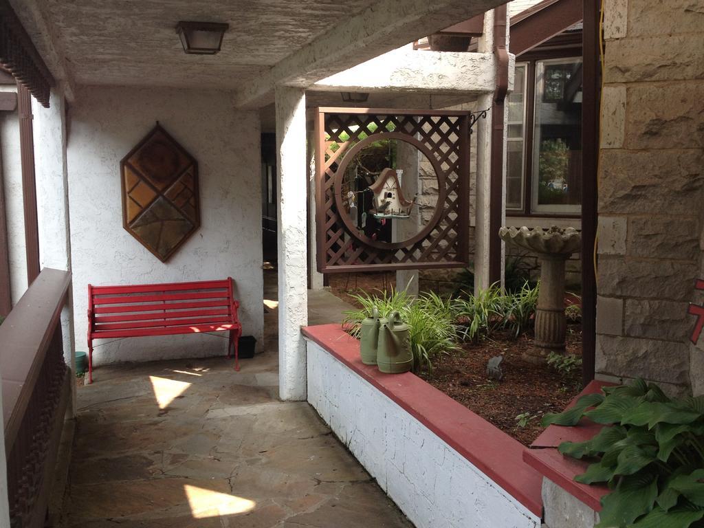 Hotel Matterhorn Tower Eureka Springs Esterno foto